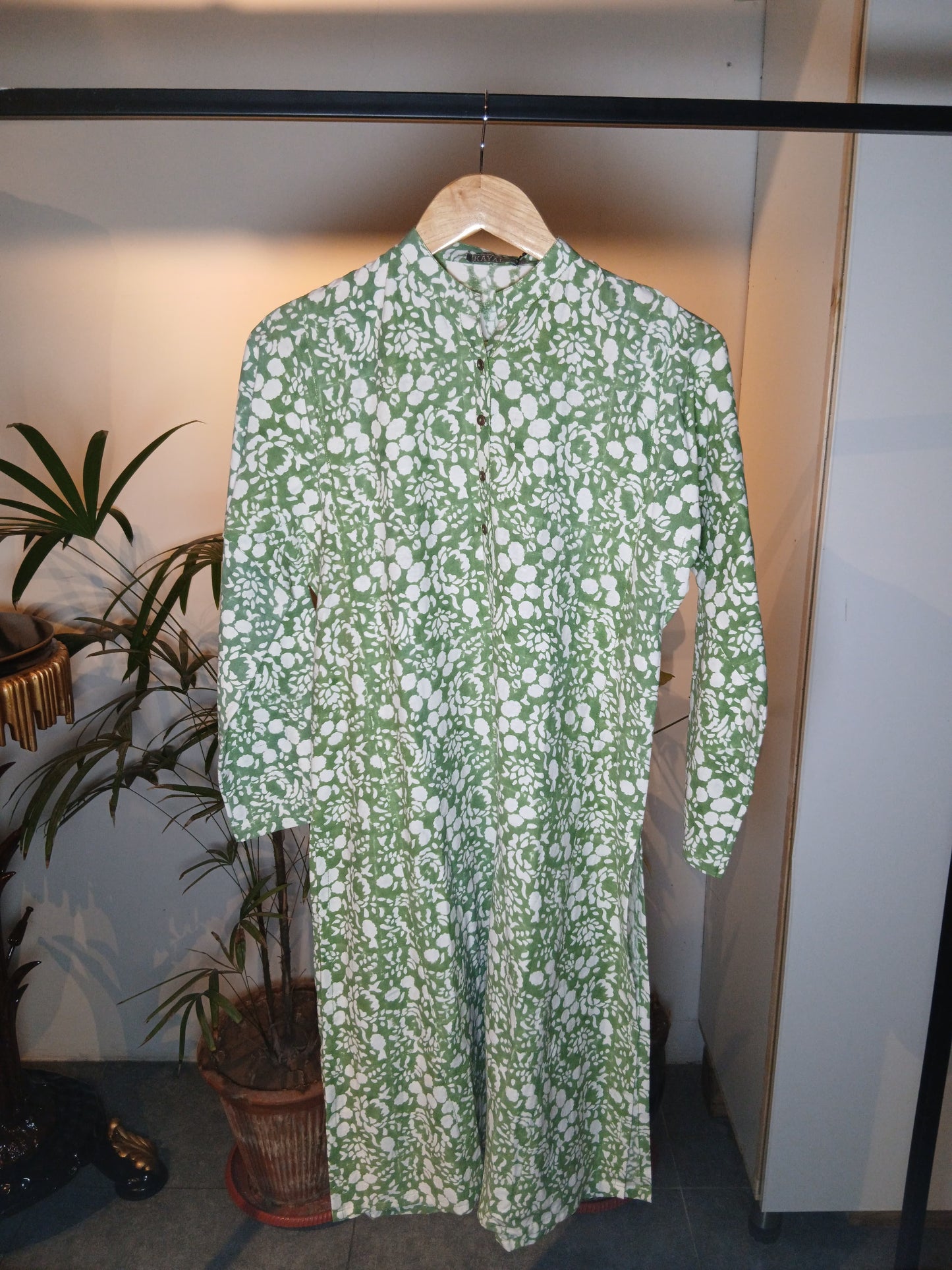 Green Rose Karandi Kurta Size 10