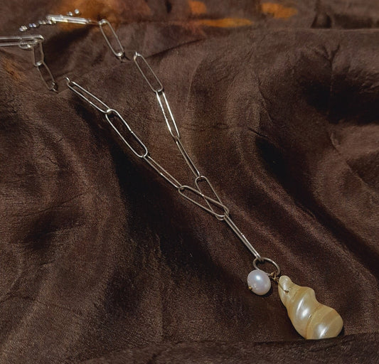 Paperclip Chain with Pearl Shell